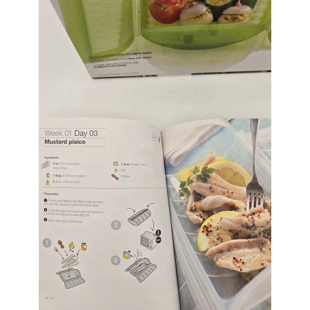 Lekue Silicone Steam Case with Tray and Cookbook Healthy Microwave Steamer Set